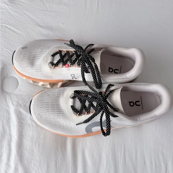 On Running Women’s CloudMonster 2 - Picture 2 of 5